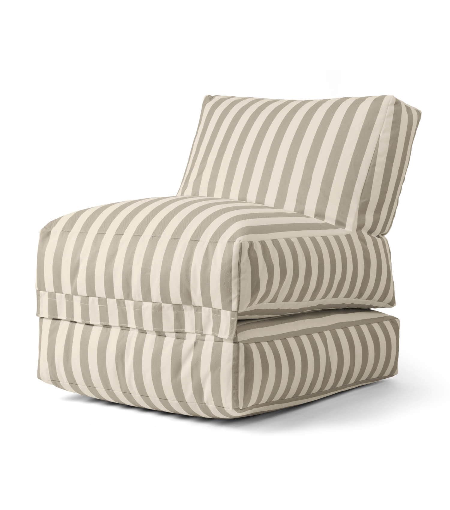 mokebo Outdoor Sitzsack XXL 'Der Summerdream' wetterfest & wasserabweisend, Bean Bag mit Füllung Gartenliege Relaxliege, Outdoorkissen für Balkon und Garten Cream-Lichtgrau gestreift