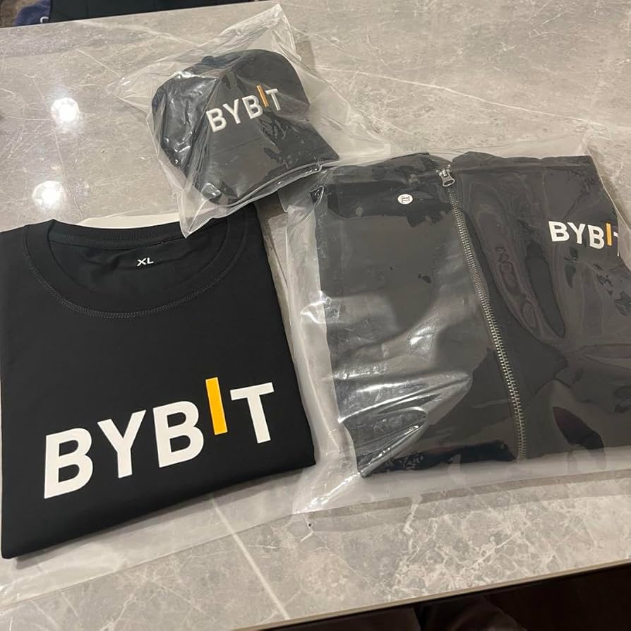 BYBIT VIPキャップ Tシャツ パーカー セット XLサイズ Amazon.co.jp: Bybit VIP限定グッズ Tシャツ、パーカー