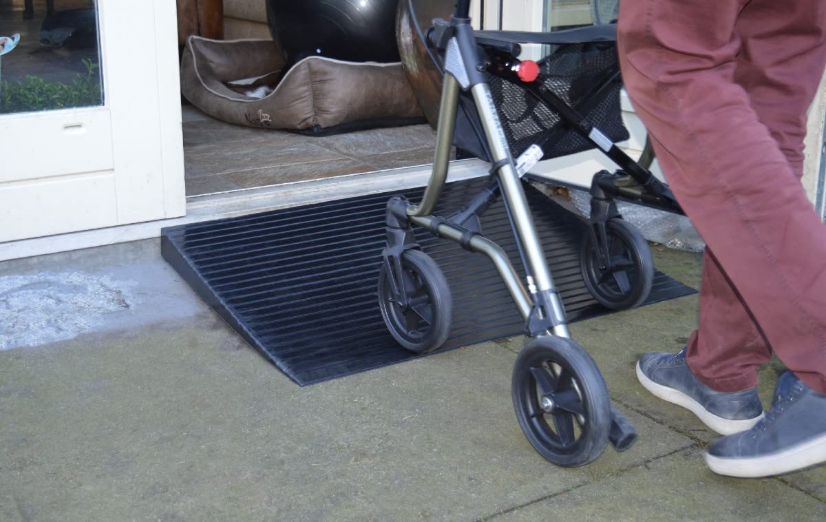 HomeCare Schwellenrampe aus Gummi – (3 x 100 x 30 cm) - Türschwellenrampe türrampe vollgummi tuerrampe Rollstuhl Gummirampe borsteinrampen auffahrrampe Schwellenrampe für Rollstühle und Roller