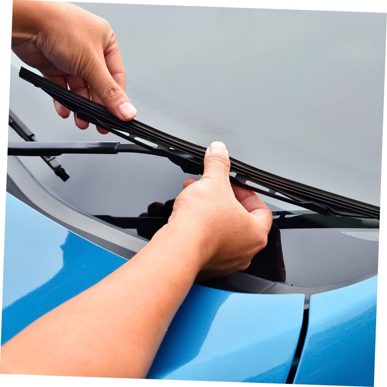 Ciieeo Windshield Wiper Blade Refills 10pcs Set Compatible Most Cars Rubber Replacement Wiper Strips for Rain and Snow Easy to Install Sturdy and Flexible Design