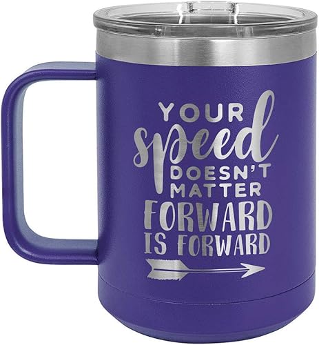ONLYGIFTS.COM - Taza de café con tapa deslizante (13.0 fl oz), diseño con texto en inglés "YOUR SPEED DOESNT MATTER", Púrpura