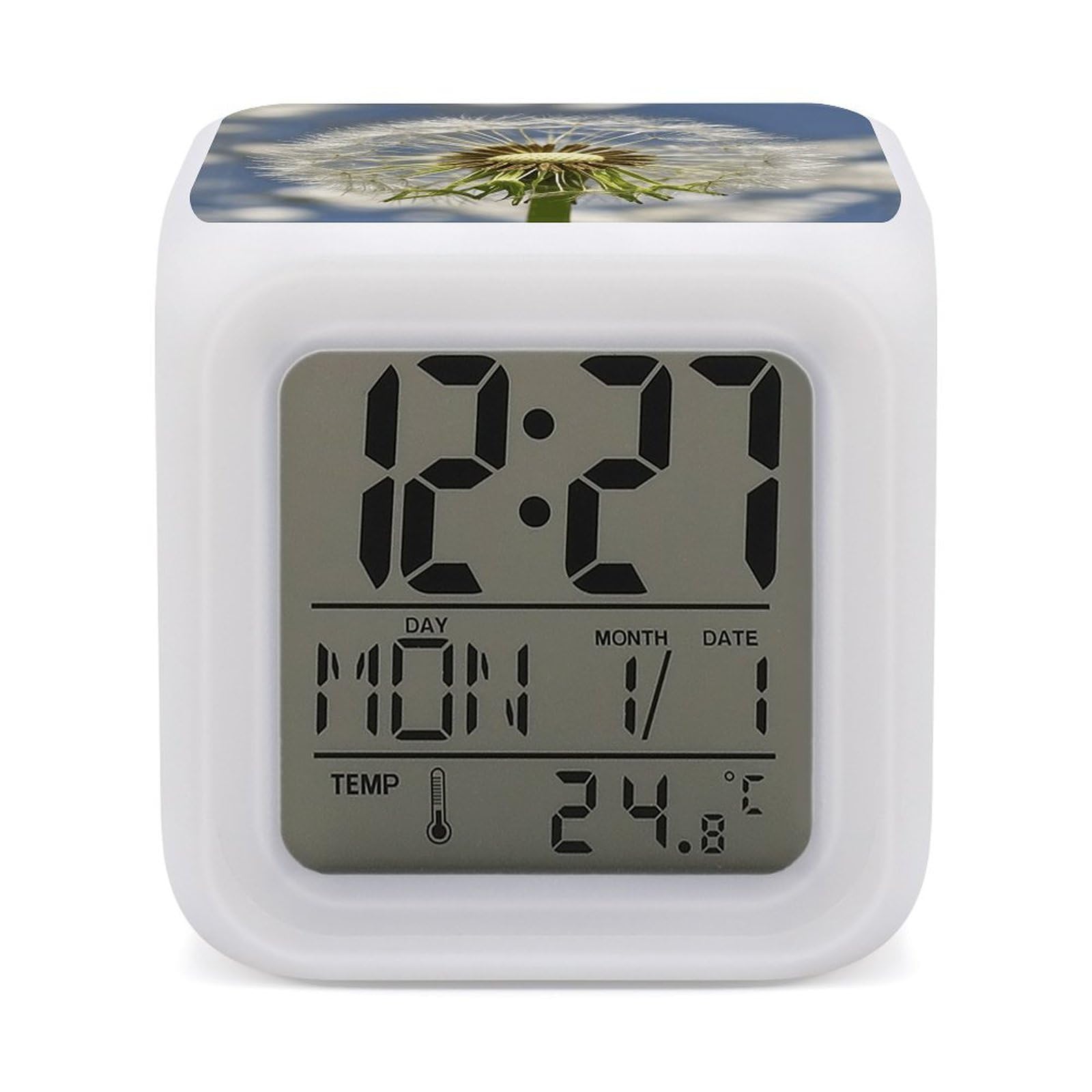 Reloj despertador moderno con termómetro para controlar el clima del cuarto