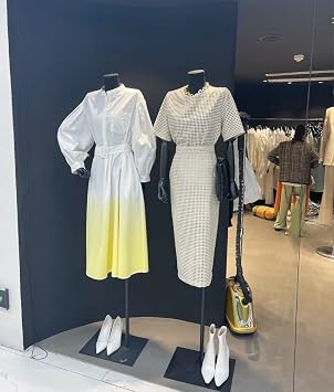 Dressmakers Dress Form Mannequin Body, Solid Wood Mechanical Arm Female Mannequin Bust Torso, Window Shopping Mall Female Mannequin Kimono Body Mannequin Color: Black+gold-1
