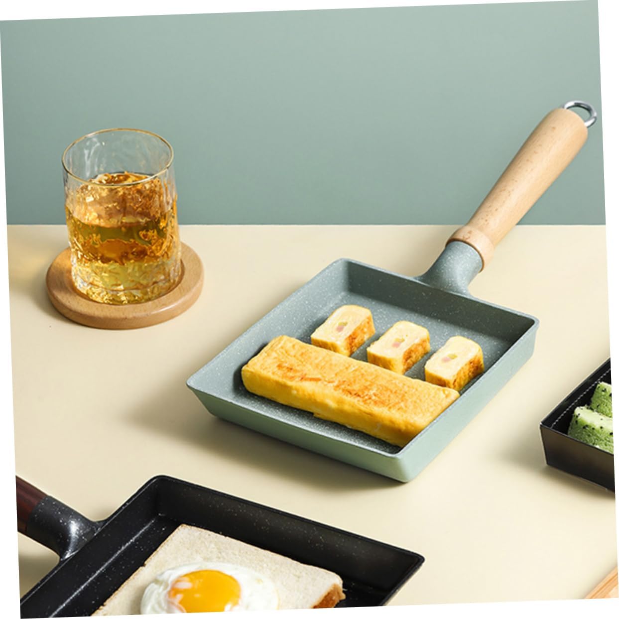 LIFKOME Non-stick Tamagoyaki Pan Square Japanese Omelette Frying Pan Heat-Resistant Handle Suitable for Stovetops for Breakfast Cooking Home Cooking Essentials