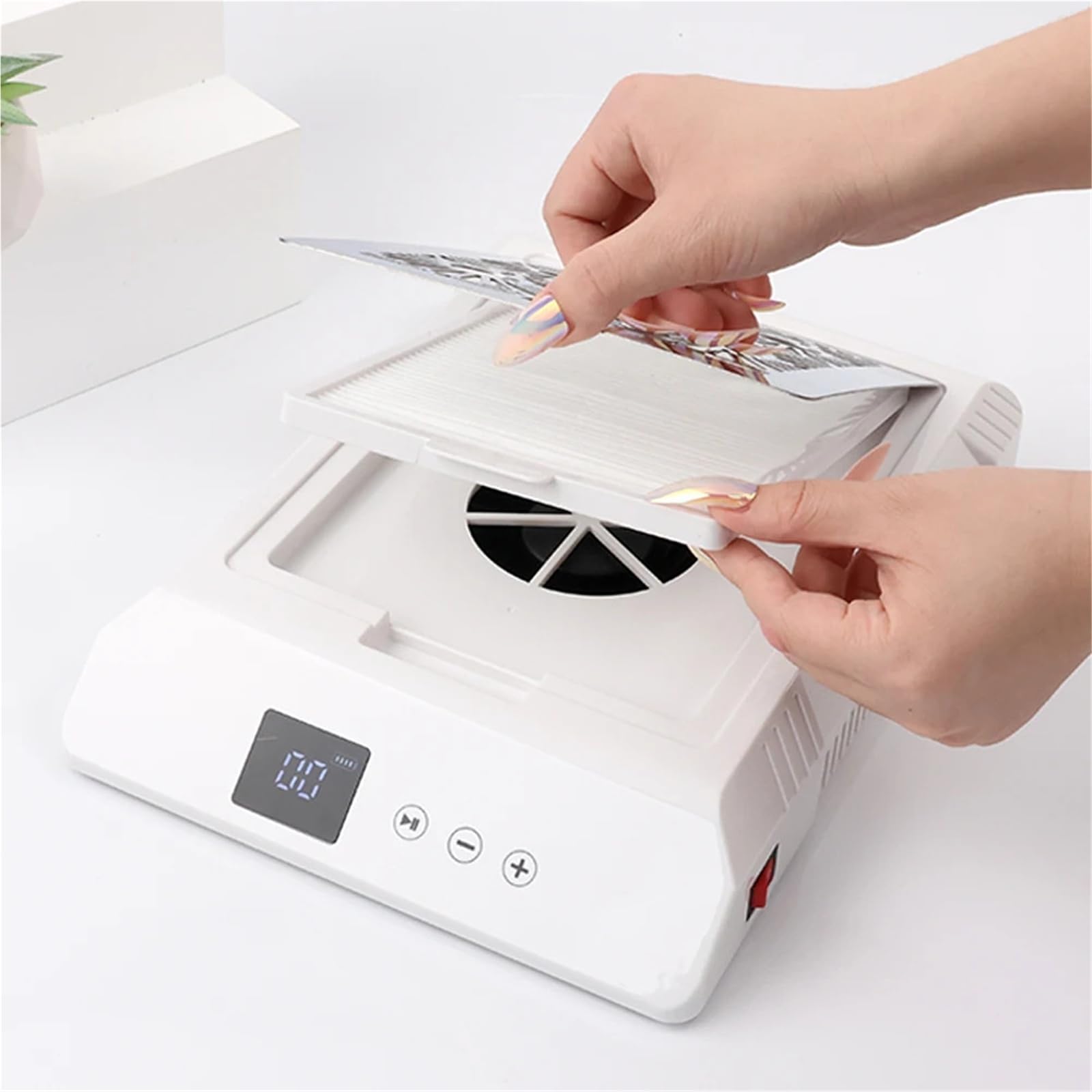 Aspirateur à ongles sans fil puissant de 85 W, appareil de manucure, aspirateur sans balais, aspiration for nail art, avec batterie rechargeable(blanc)