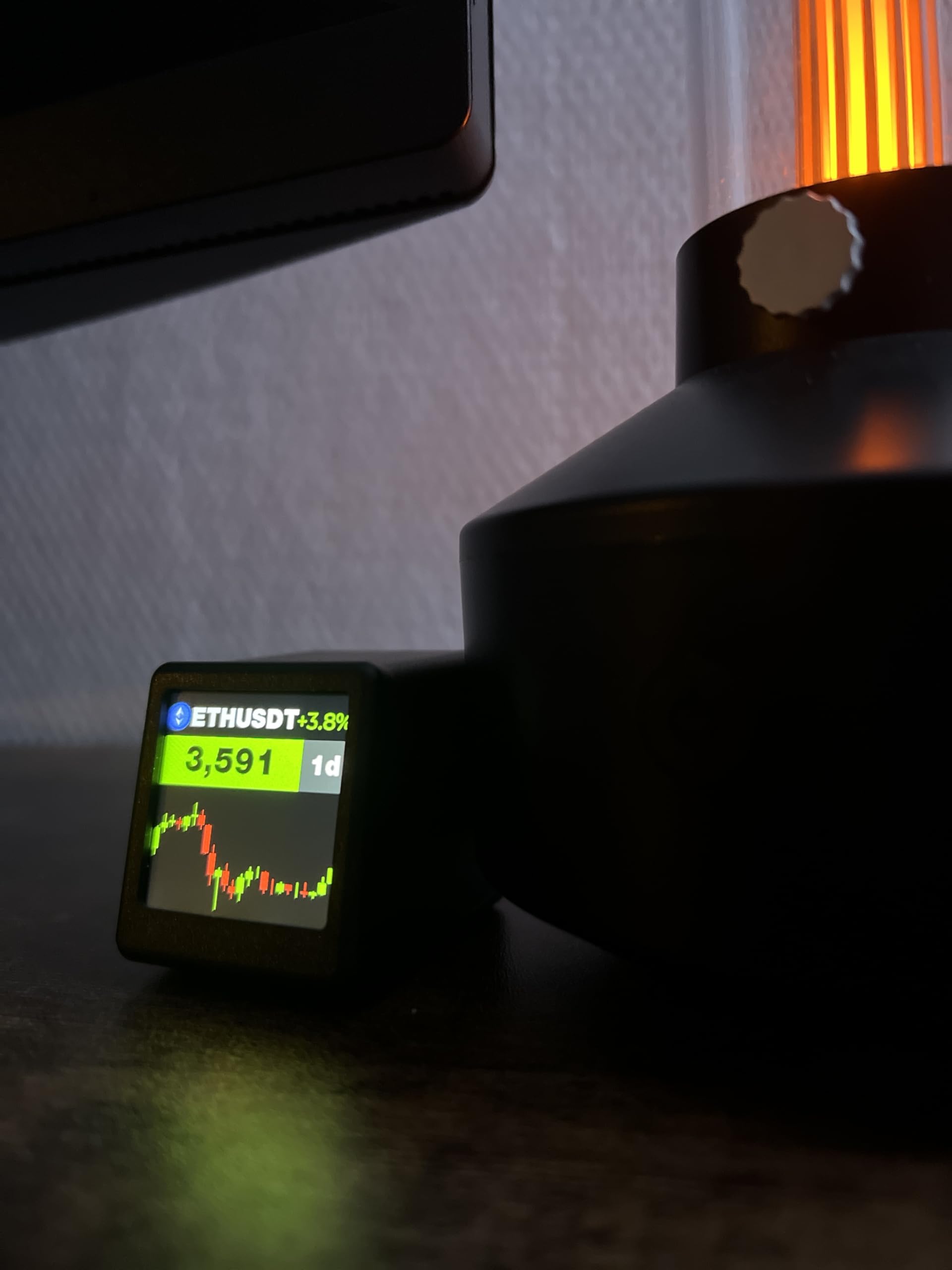 Générique Mini Écran Portable pour Cours de Bourse, Crypto-Monnaies et  Météo, Affichage LED : Amazon.fr: Informatique