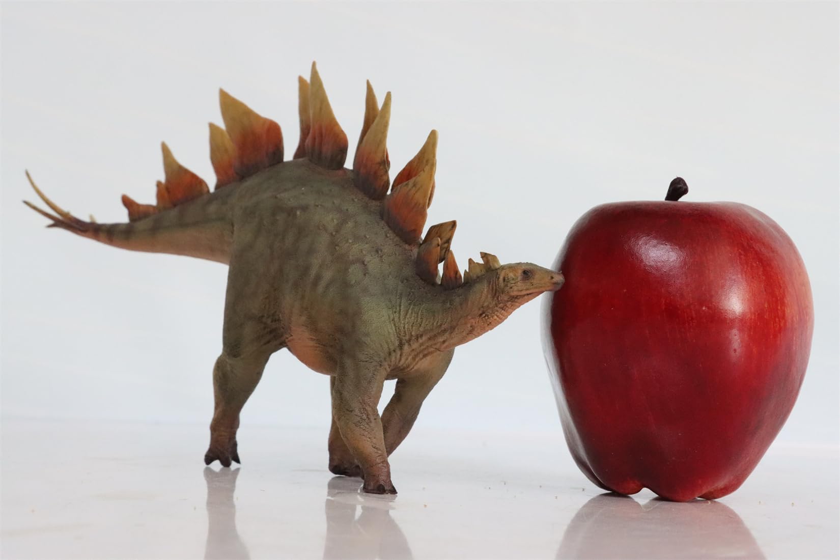 AMITD Figura decorativa de dinosaurio a escala 35 de estegosaurio (095 verde)