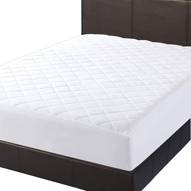 Microfibre Mattress Topper - Luxurious Hotel Quality Mattress Protector with Elasticated Corners Fit Up to 30cm Extra Deep Mattress - Anti Allergic Durable (Small Double - 122x190cm)