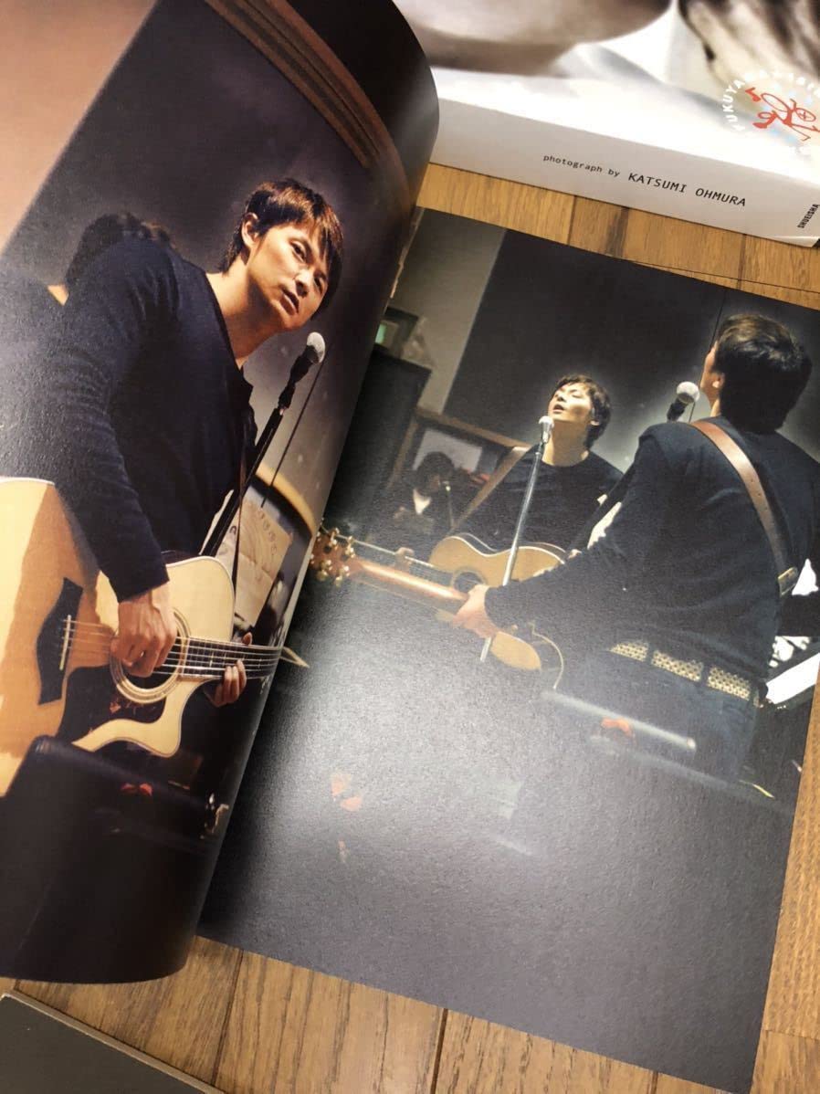 Amazon.co.jp: 福山雅治「伝言」 : 千の写真と万の言葉とひとつの孤独 