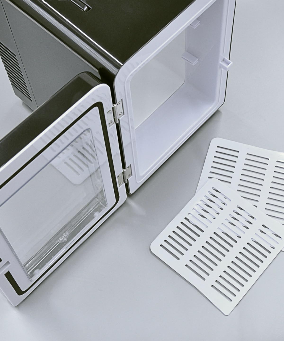 Amazon | 〔ベルソス〕ポータブル冷温庫 AC DC 2電源 4L冷温庫 VS