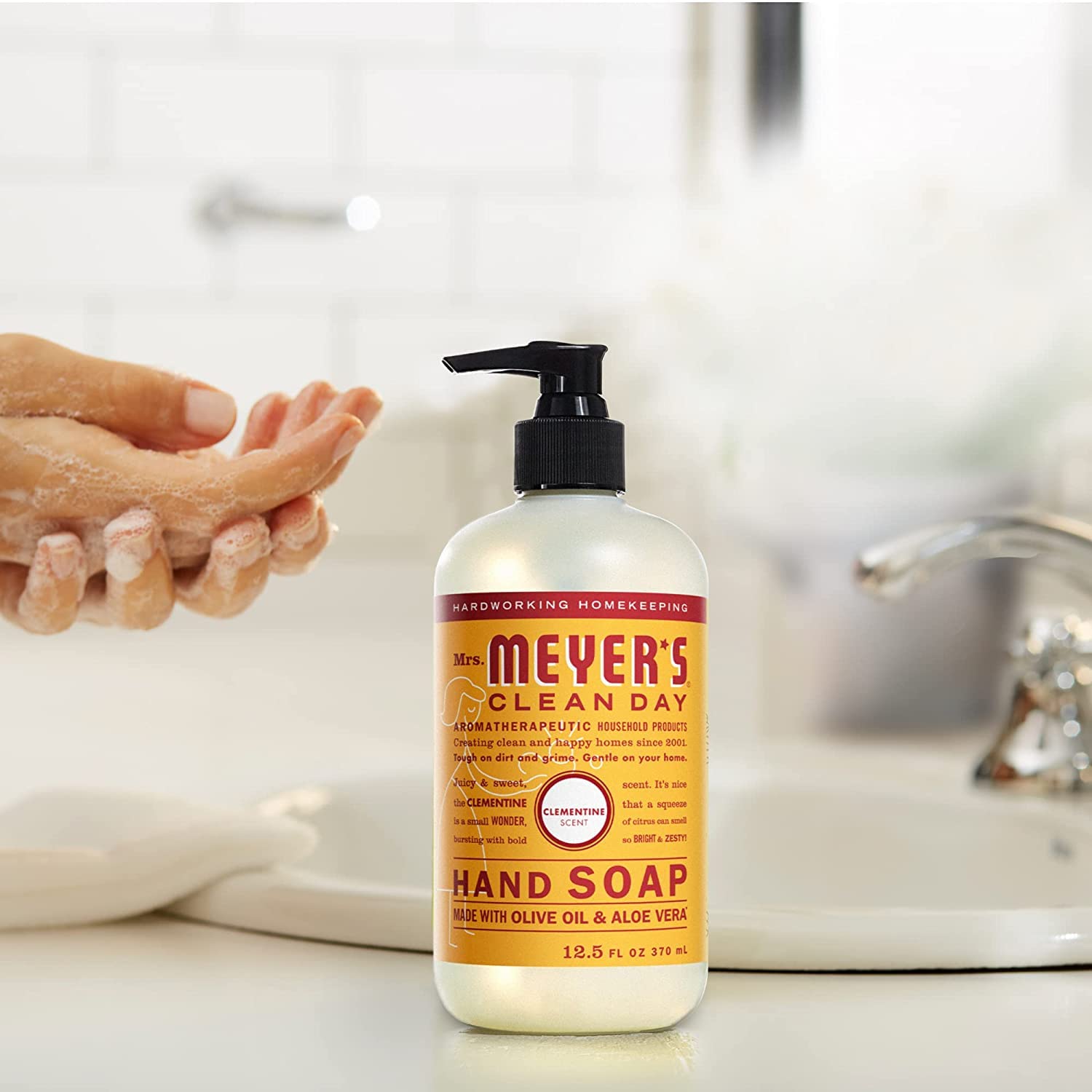 Mrs. MEYER'S CLEAN DAY Hand Soap, Made with Essential Oils, Clementine 12.5 Fl Oz (Pack of 4)