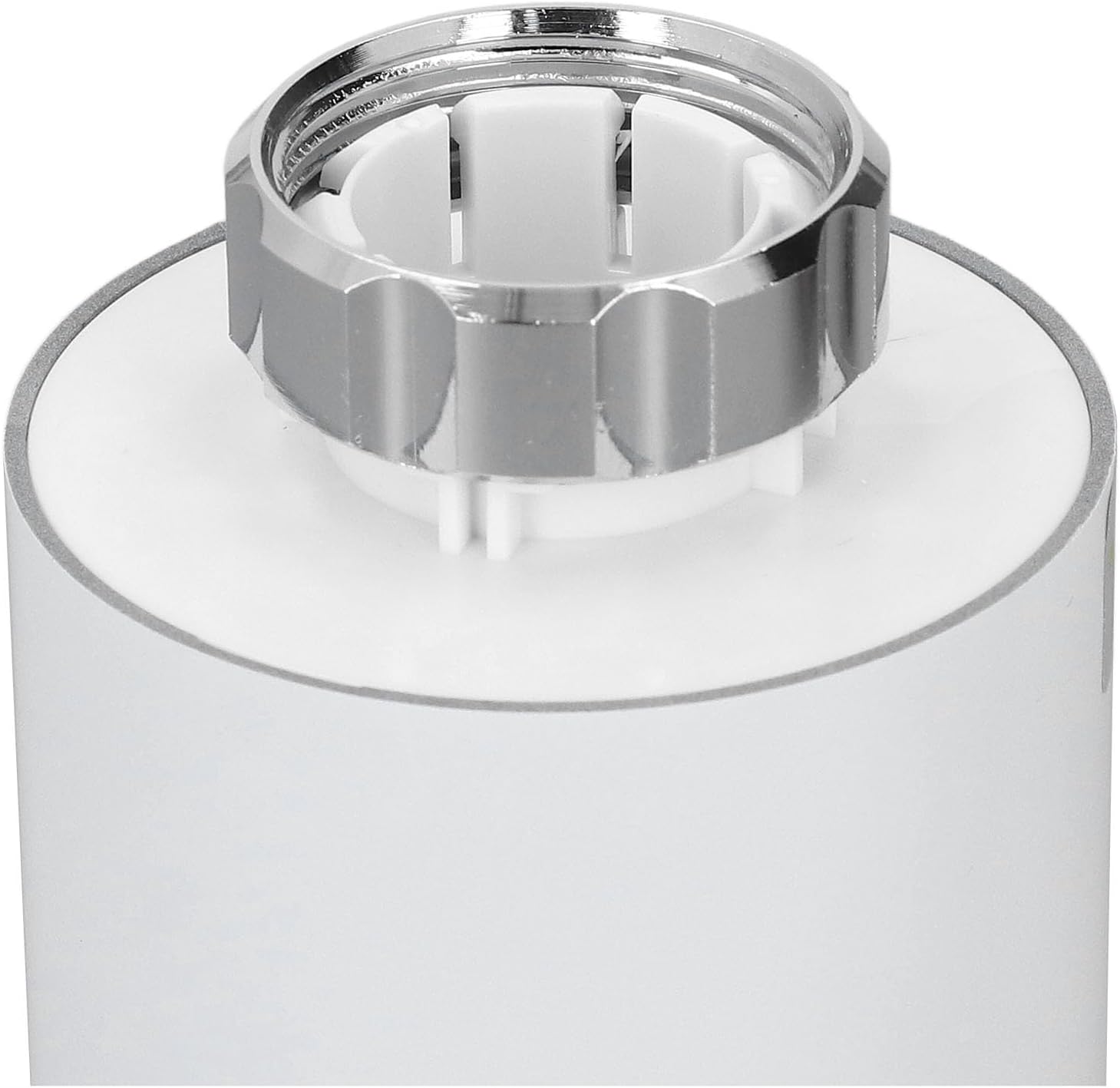 Close-up of the Fdit Thermostatic Valve's connection point