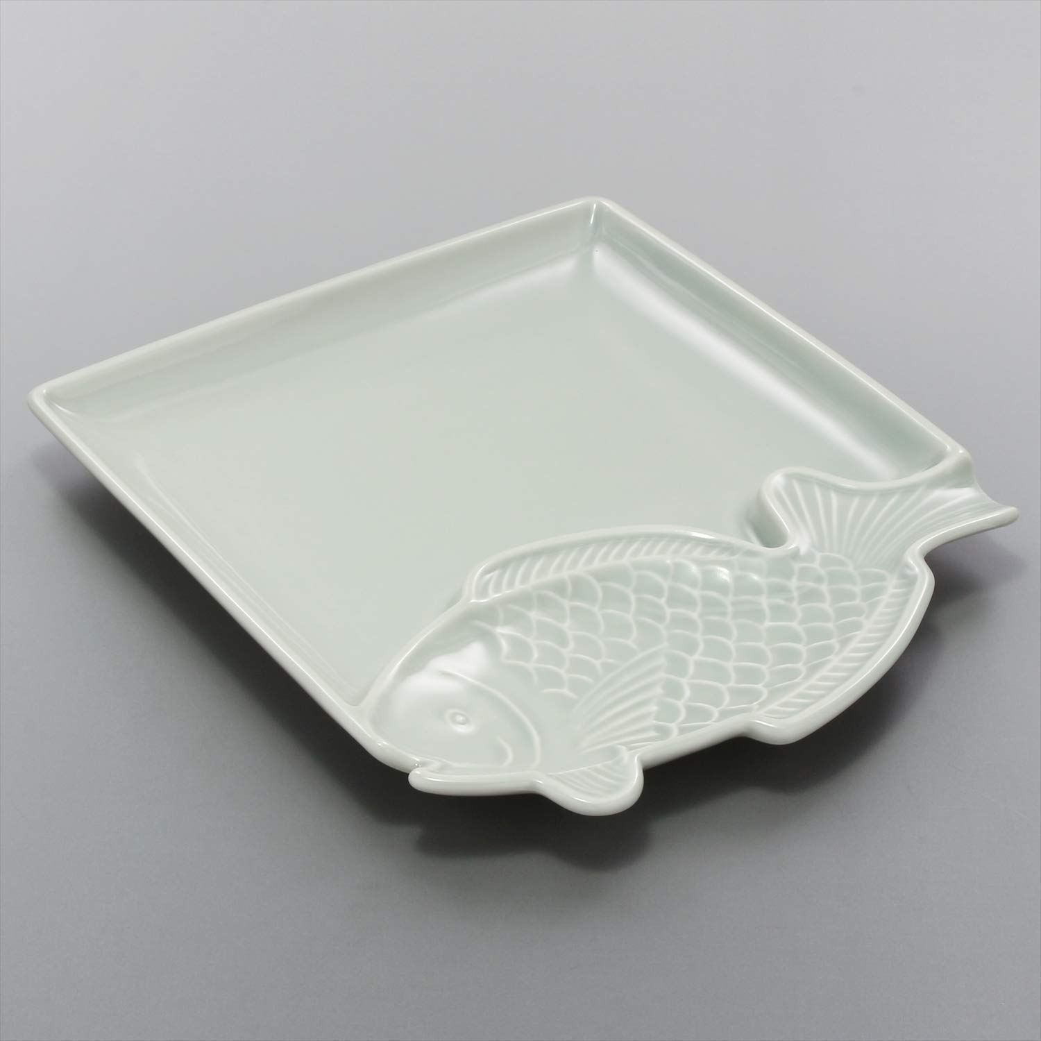 Amazon.co.jp: 波佐見焼 魚皿(トト皿) 角皿 たい グレー 303344C502