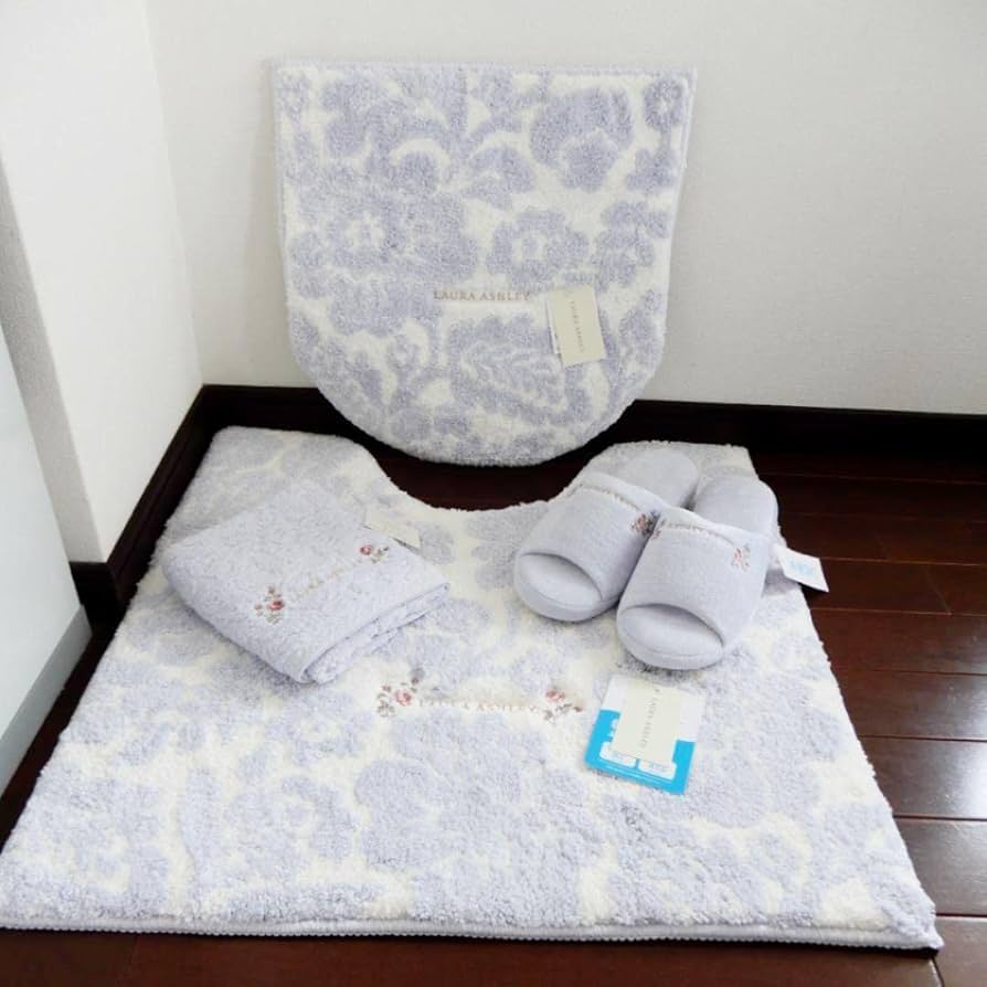 ローラアシュレイトイレマットセット4点