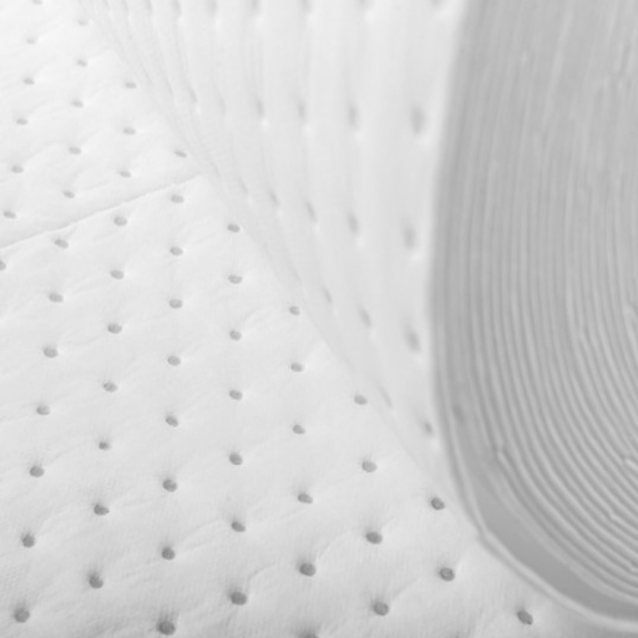 Bricoloco Absorbente de aceite e hidrocarburos de tejido hidrofóbico. Absorbedores de aceites de triple capa antipelusas que repelen el agua. Absorción 4.75 lts/m2 (Rollo 50cmX40metros)