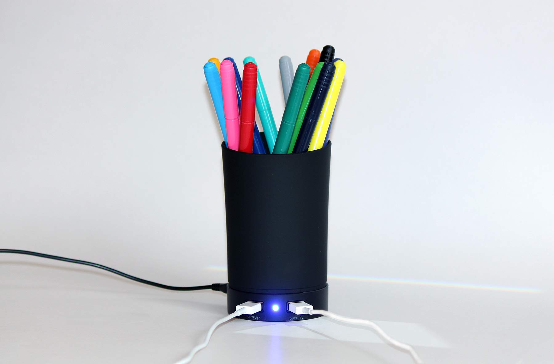 Officeworks All In One Pencil Cup Speaker With Dual Port