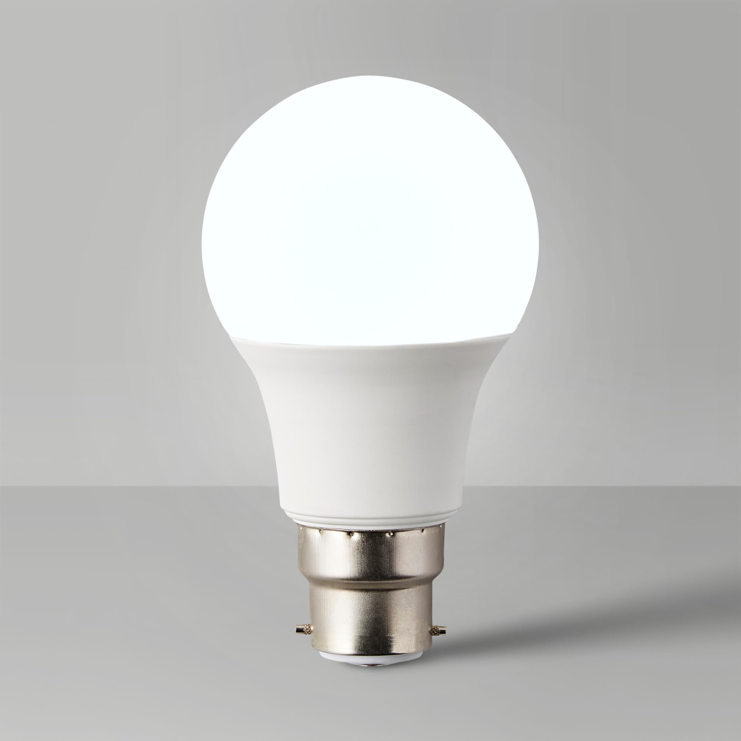 Valuelights Unisex White B22 6W Standard Cool Led Bulb