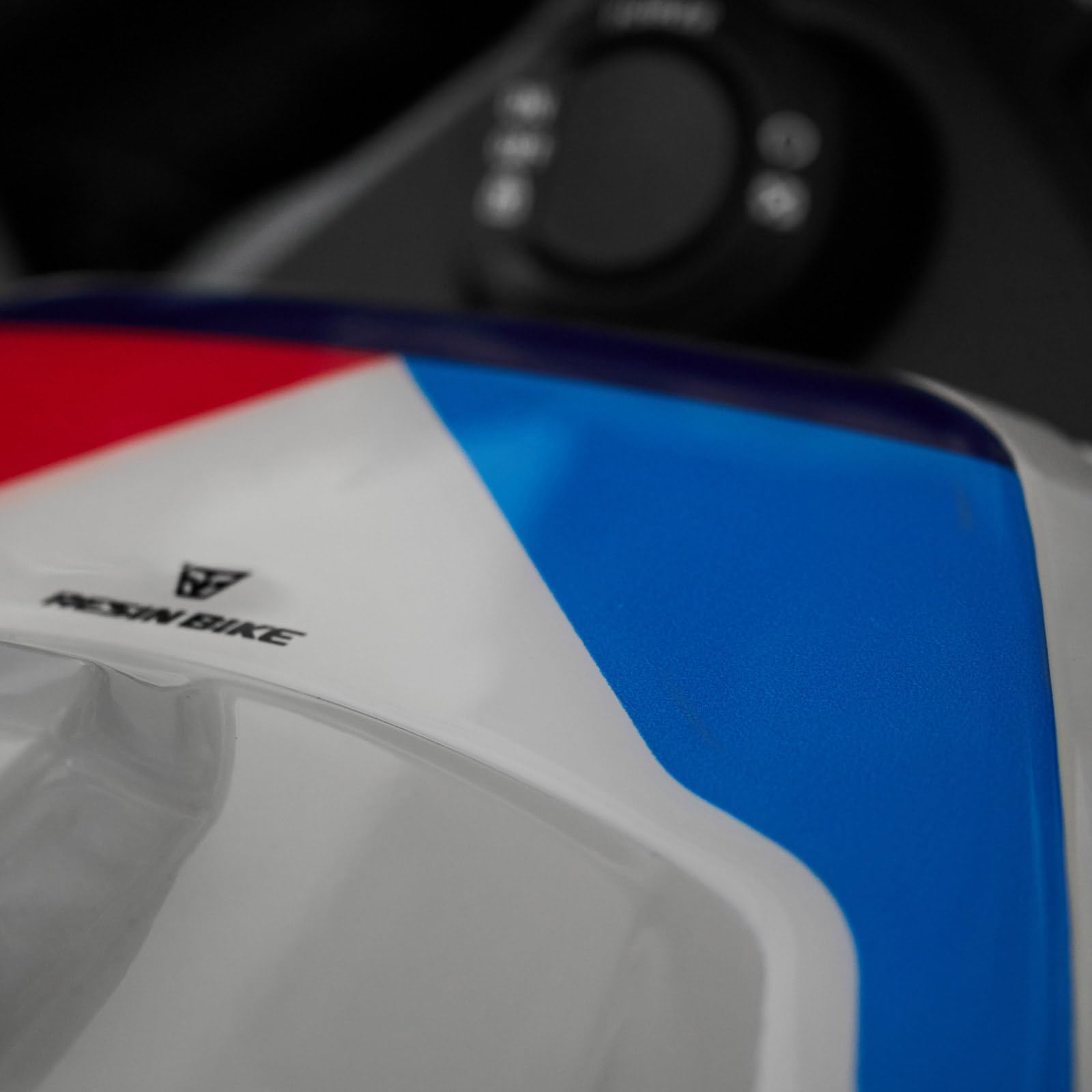 Resin Bike Adesivi Moto Compatibile con BMW S 1000 XR 2020-2026. Protezioni Zona Chiave da Urti e Graffi. Adesivi Resinati con Effetto 3D Made in Italy