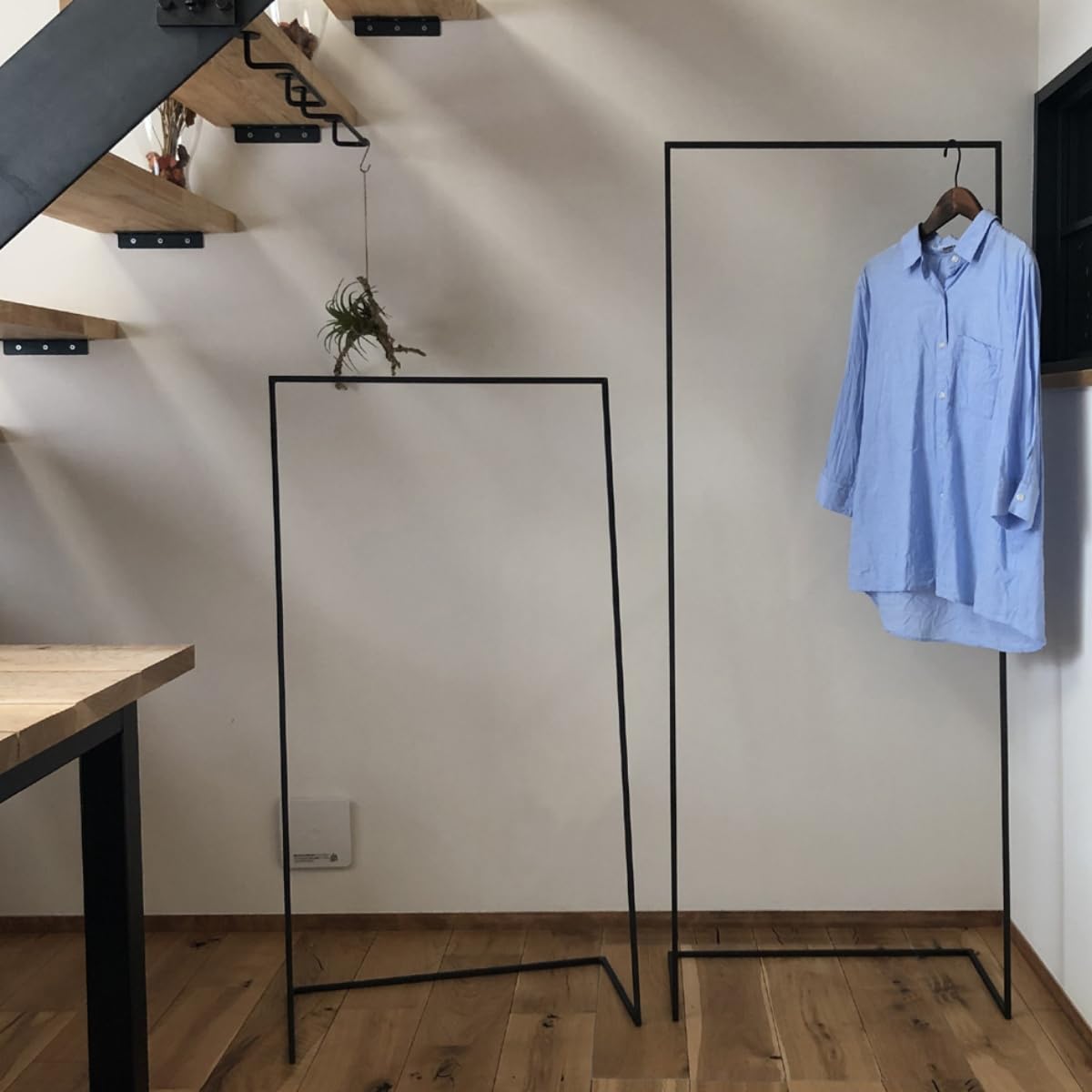 Amazon｜アイアン ハンガーラック おしゃれ スリム シンプル (完成品