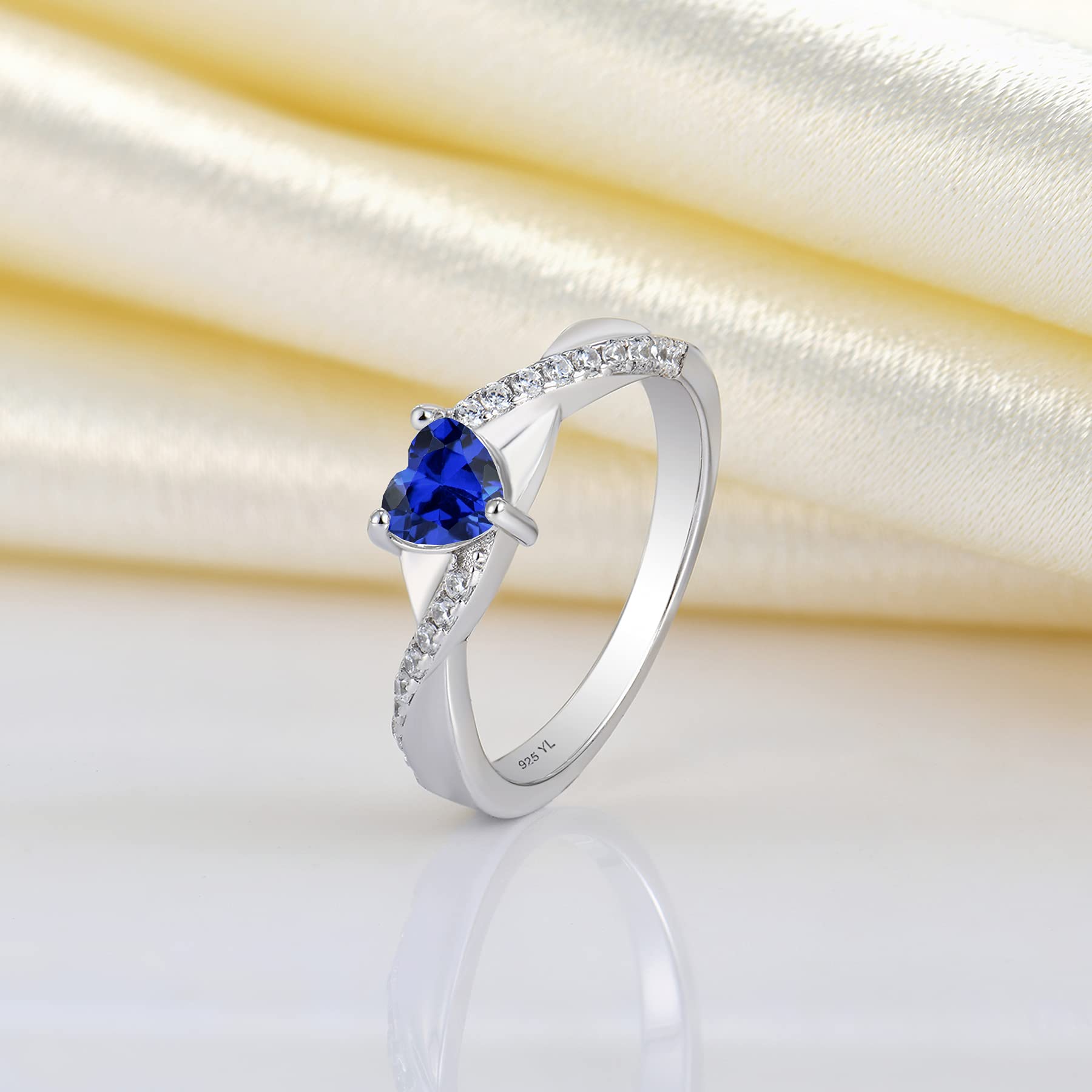 YL Anillo de Compromiso Corazón Plata de Ley 925 con 12 Piedras de Nacimiento de Circonita Solitario Infinito Anillo de Boda para Mujer Novia