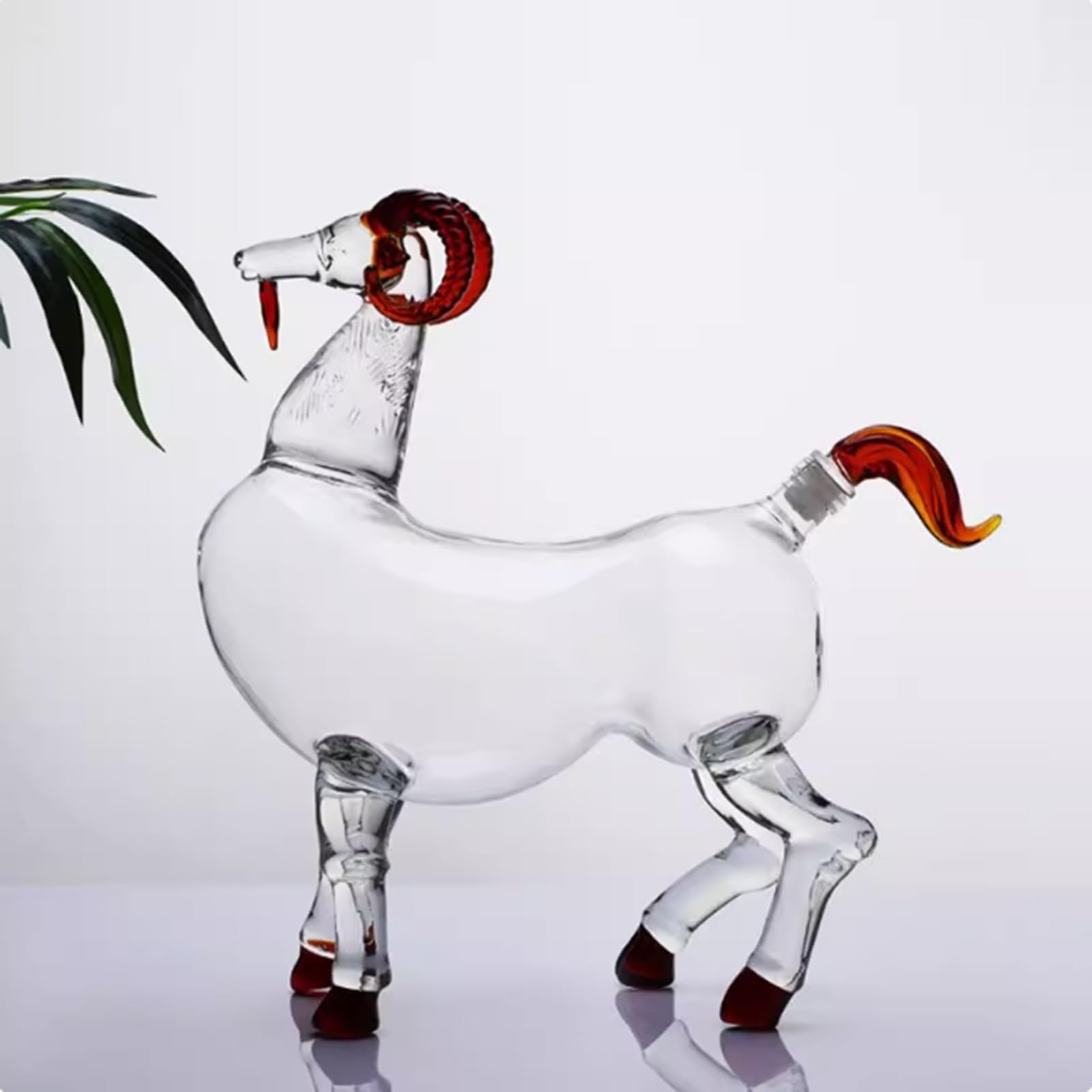 1000ML Decantador Whisky Arte Escultura - Decantador De Whisky 3D Con 9 Formas De Animales, Divertida Botella De Vino De Vidrio Sin Plomo, Artículos De Bar Con Temática Animal(Goat)