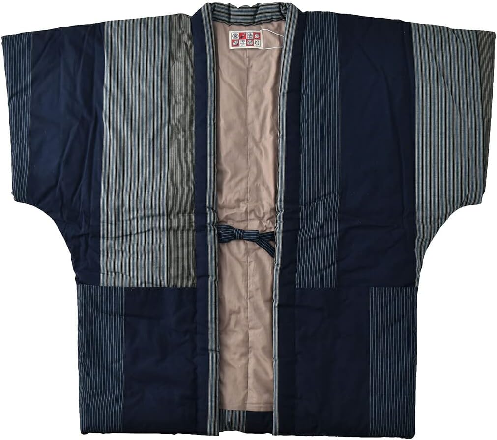 FF14 x VOGUE パーカー　白　ファイナルファンタジー14 FF14 ファイナルファンタジーXIV』と『VOGUE JAPAN』がコラボしたTシャツや