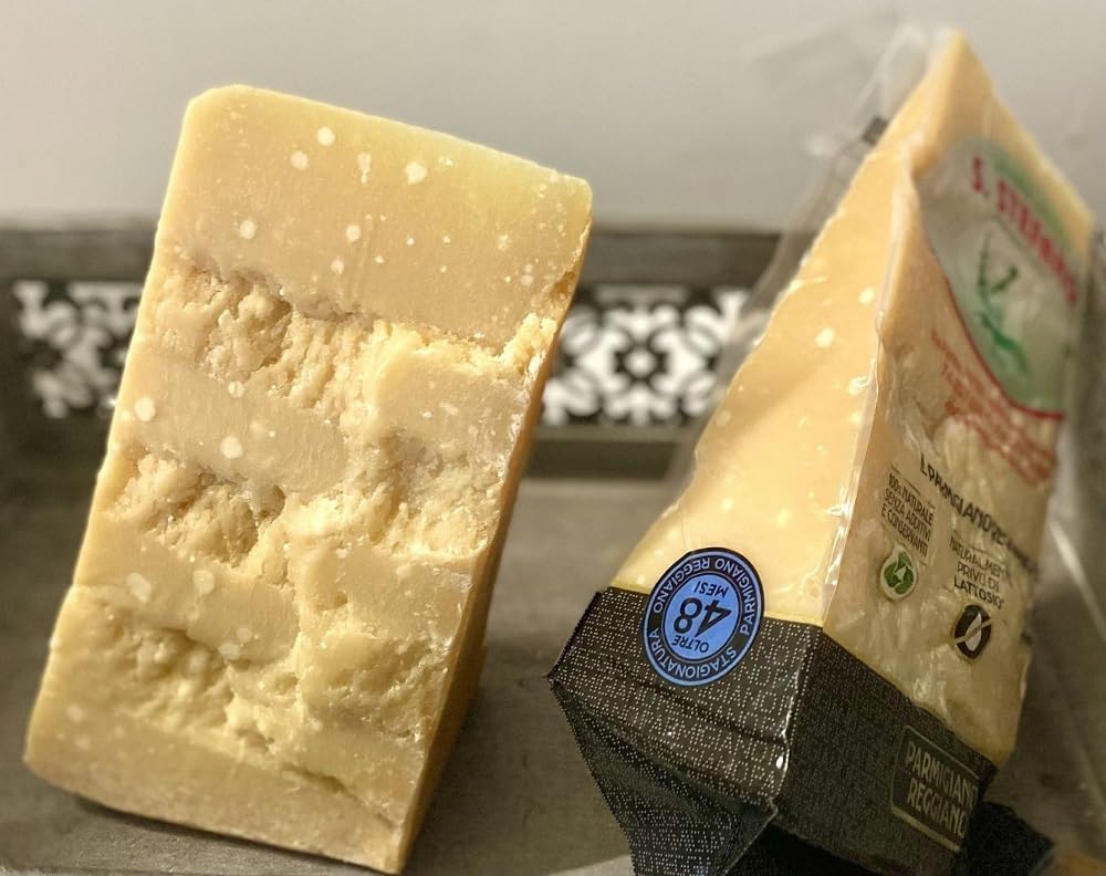 mind. 48 Monate Reifung Parmigiano Reggiano DOP Parmesan Hartkäse 500gr am Stück Parmesan "Stravecchio"