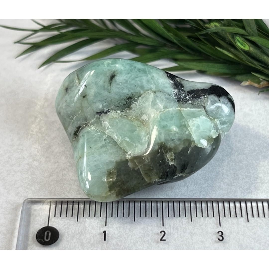 Amazon.co.jp: 浮気封じ エメラルド タンブル 原石 : おもちゃ 