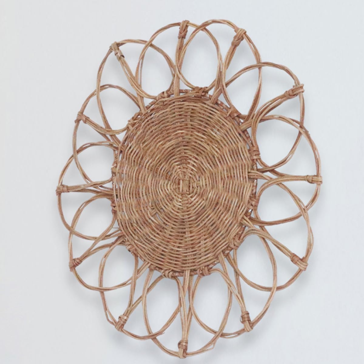 ifundom Adorno Colgante de Ratán Tejido a Mano, Decoración Creativa de Pared Redonda Diseño Hueco, Decoración Artesanal para Hogar, Tiendas y Cafeterías, Estilo Natural y Ecológico