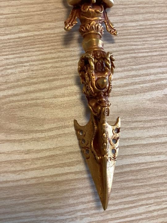《 チベット密教　新品 》 プルパ　金メッキ　憤怒神　守護神　約13センチ　60 Amazon.co.jp: 《 チベット密教 》 プルパ 金メッキ 憤怒神 守護神 約