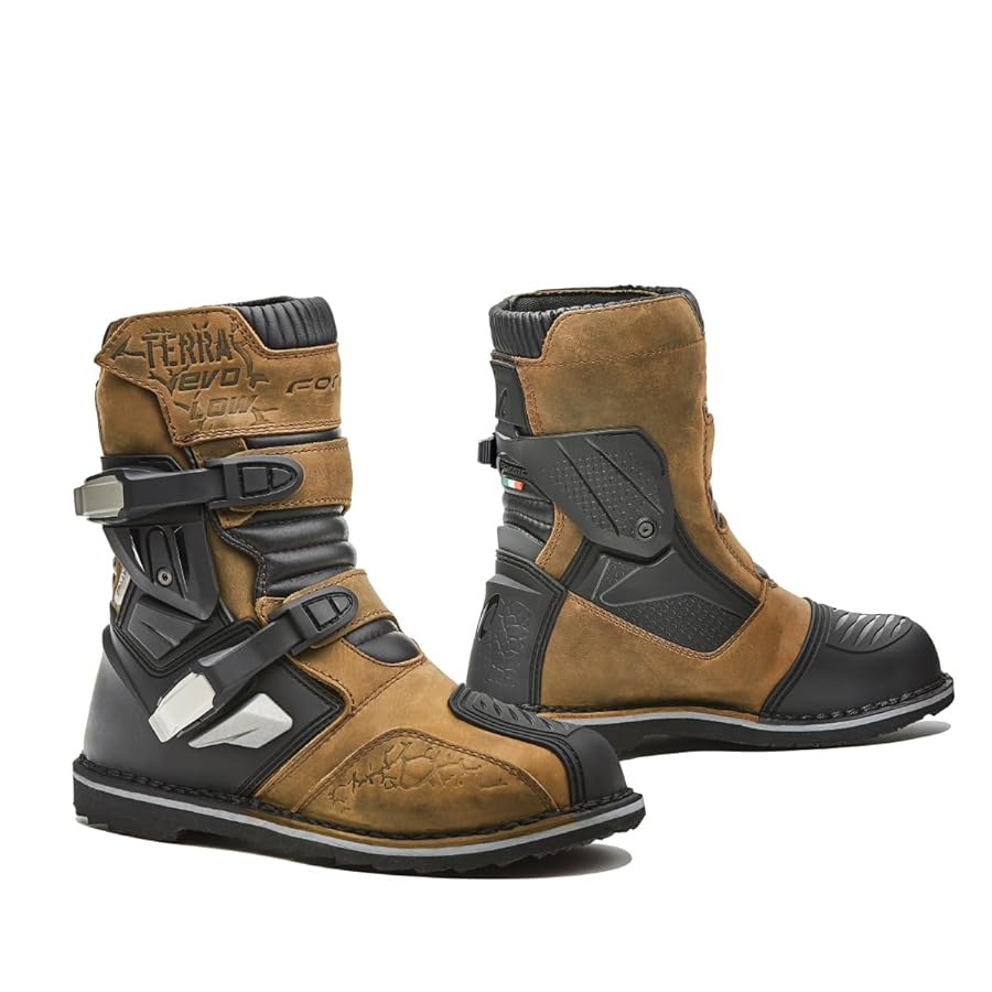Amazon.co.jp: [Forma] バイクブーツ TERRA EVO LOW Dry : 車