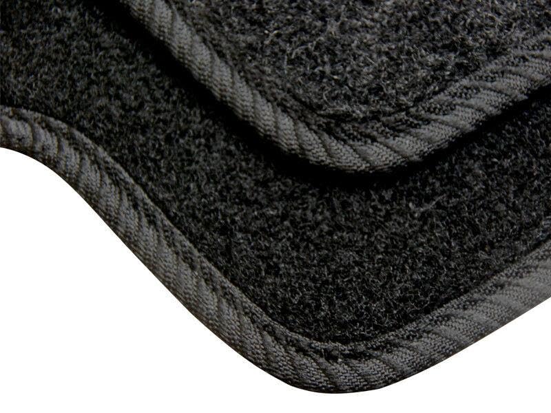 Juego De Alfombrillas De Terciopelo Negro Para Mercedes Clase C W204 2007-2014 – 4 Piezas, Impermeables, Antideslizantes, Con Fijaciones, Fabricadas En Macedonia
