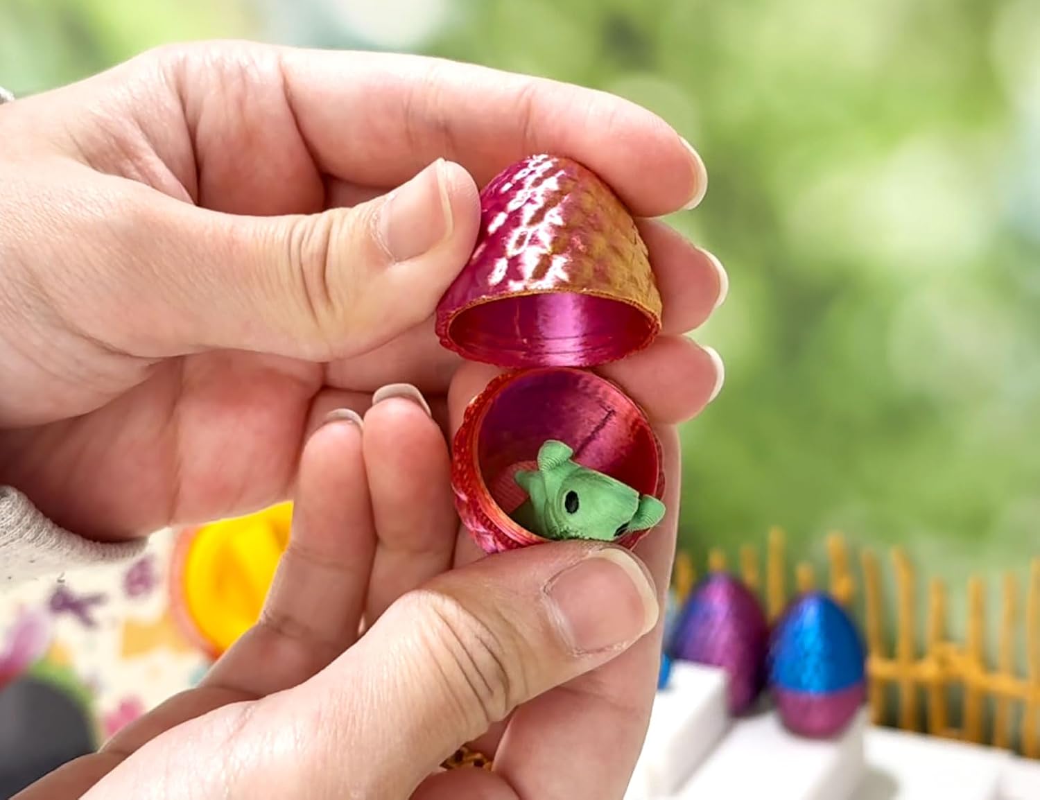 24 Pack Prefilled Easter Eggs with 3D Printed Articulated Animals Inside - Reusable Vending Machine Toy Easter Eggs for Easter Egg Hunt, Party Favor Bags, Gift Filler for Kids