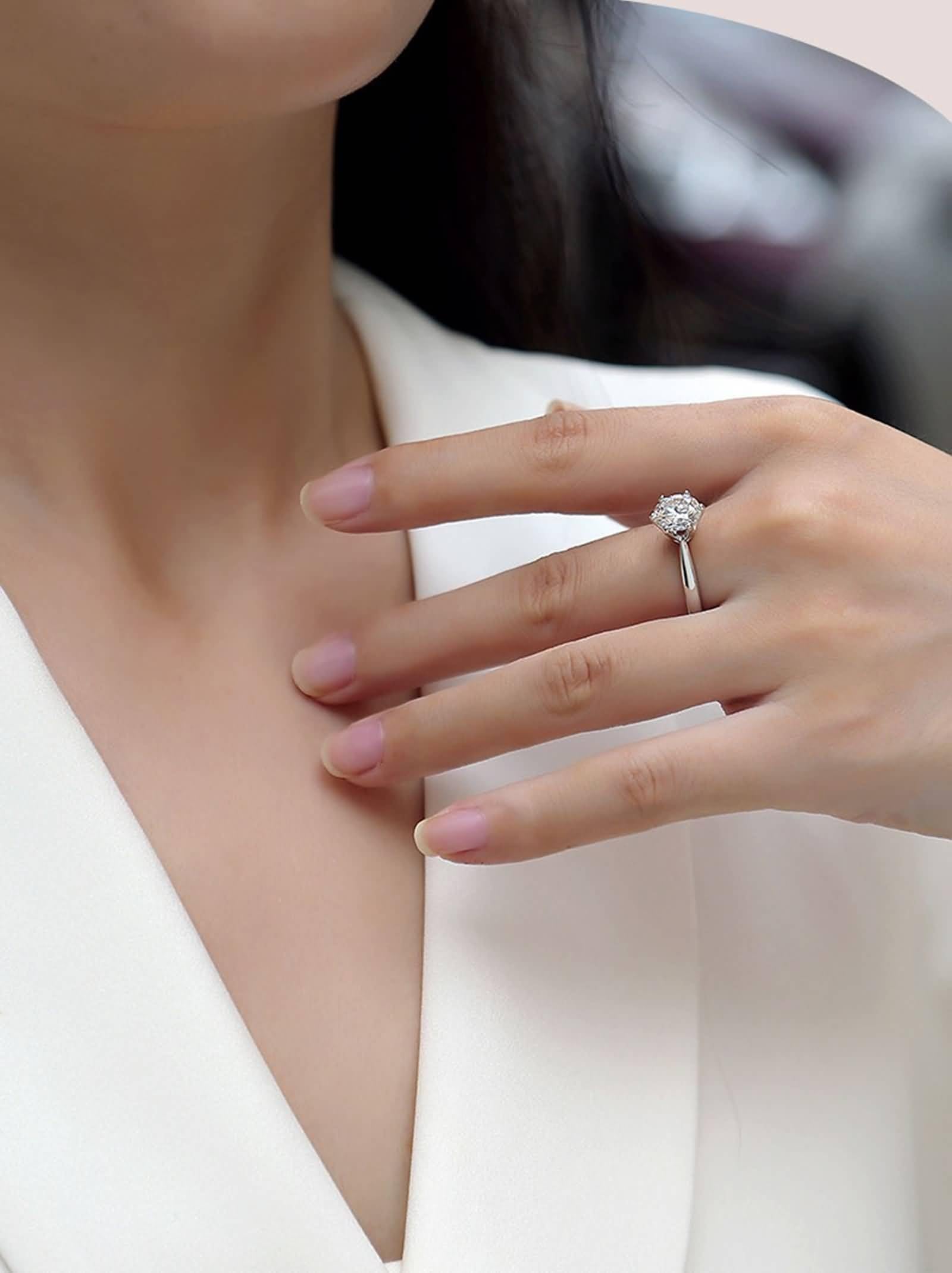 Promise Anello da donna in argento, con dito indice 2 mm di larghezza, fascia lucidata a 6 denti, moissanite 2 ct, platino, misura 52 (16,6)
