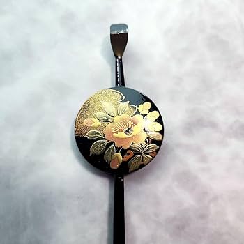 Amazon.co.jp: 漆塗り 平打ちかんざし 簪 黒漆 金蒔絵 椿 和装