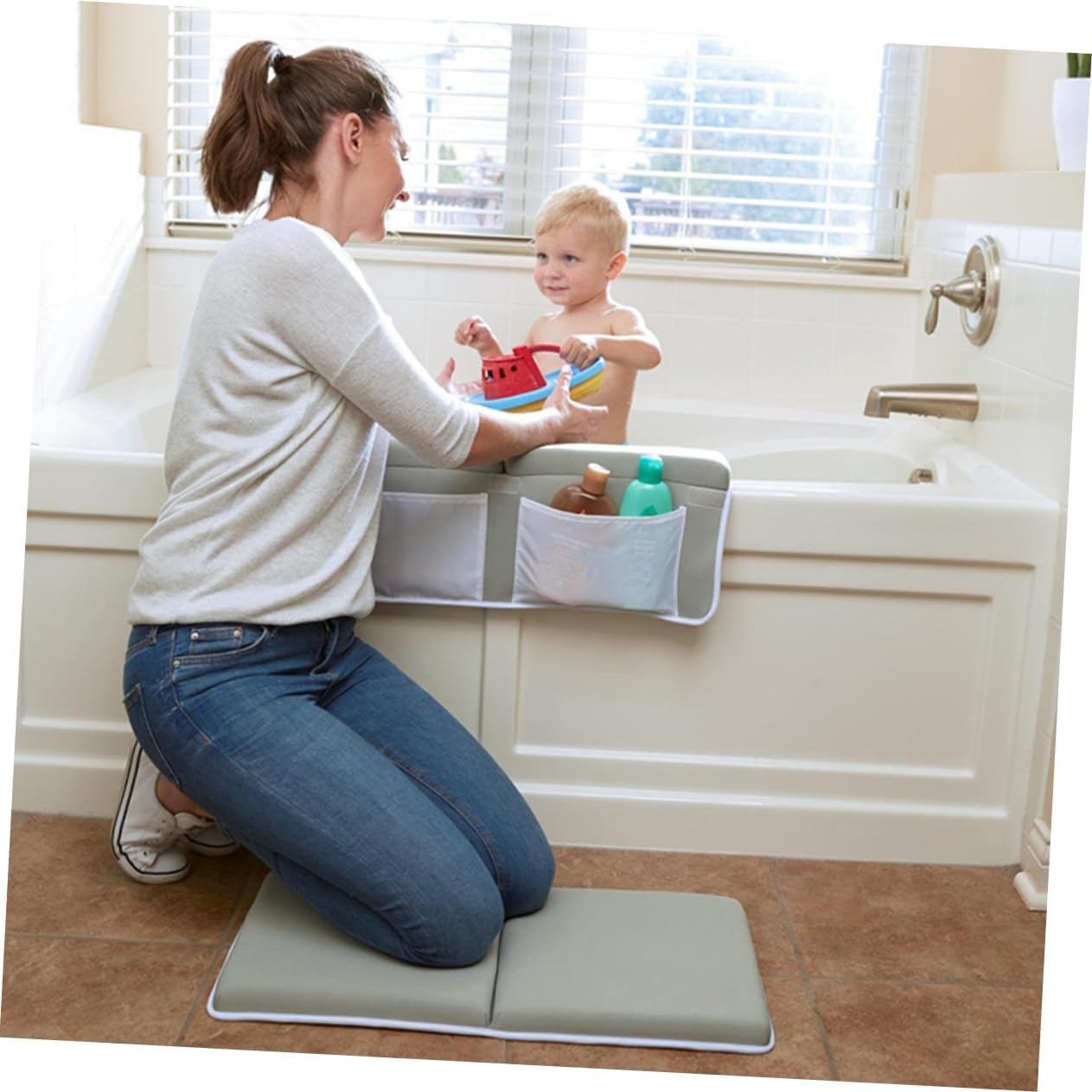 PRETYZOOM Bathtub Safety Kneeler Non-Slip Mat for Baby Shower Storage Pockets Sturdy Suction Cups Grey