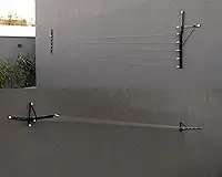 Varal de parede/muro com mão francesa preto com Aço