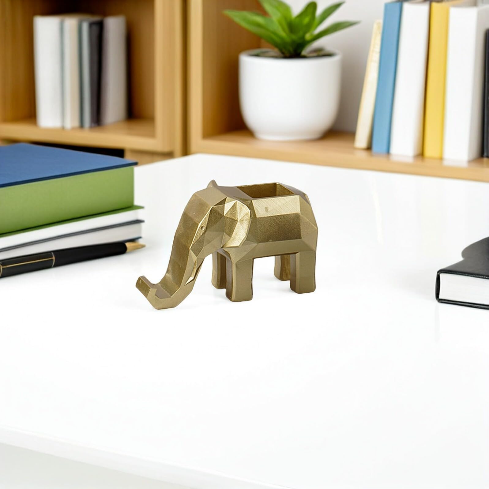 Porta Matite a Forma di Animale Geometrico in Resina Oro con Supporto | Organizer da Scrivania, Spazio Capiente per Penne e Pennelli Cosmetici, per Ufficio e Casa