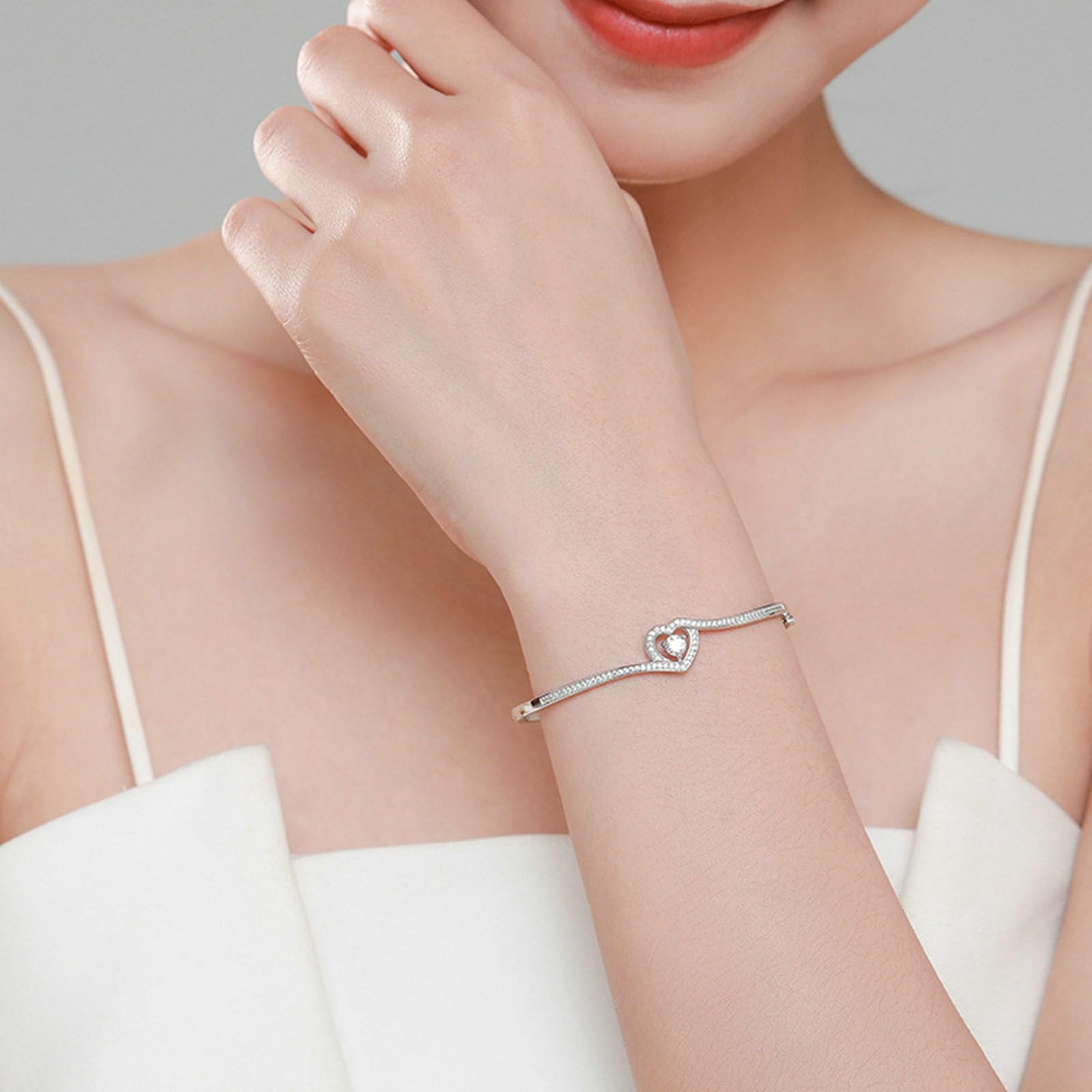 Pulsera de platino 950 para mujer, 54-60 mm de diámetro, corazón con