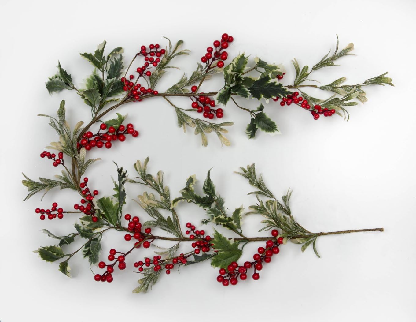 Shatchi Red Berries 1.5M Natural Looking Artificial Glittered Leaves And Berries Garland Home Wall Door Mantel Fireplace Hanging Xmas Wedding Christmas Decorations