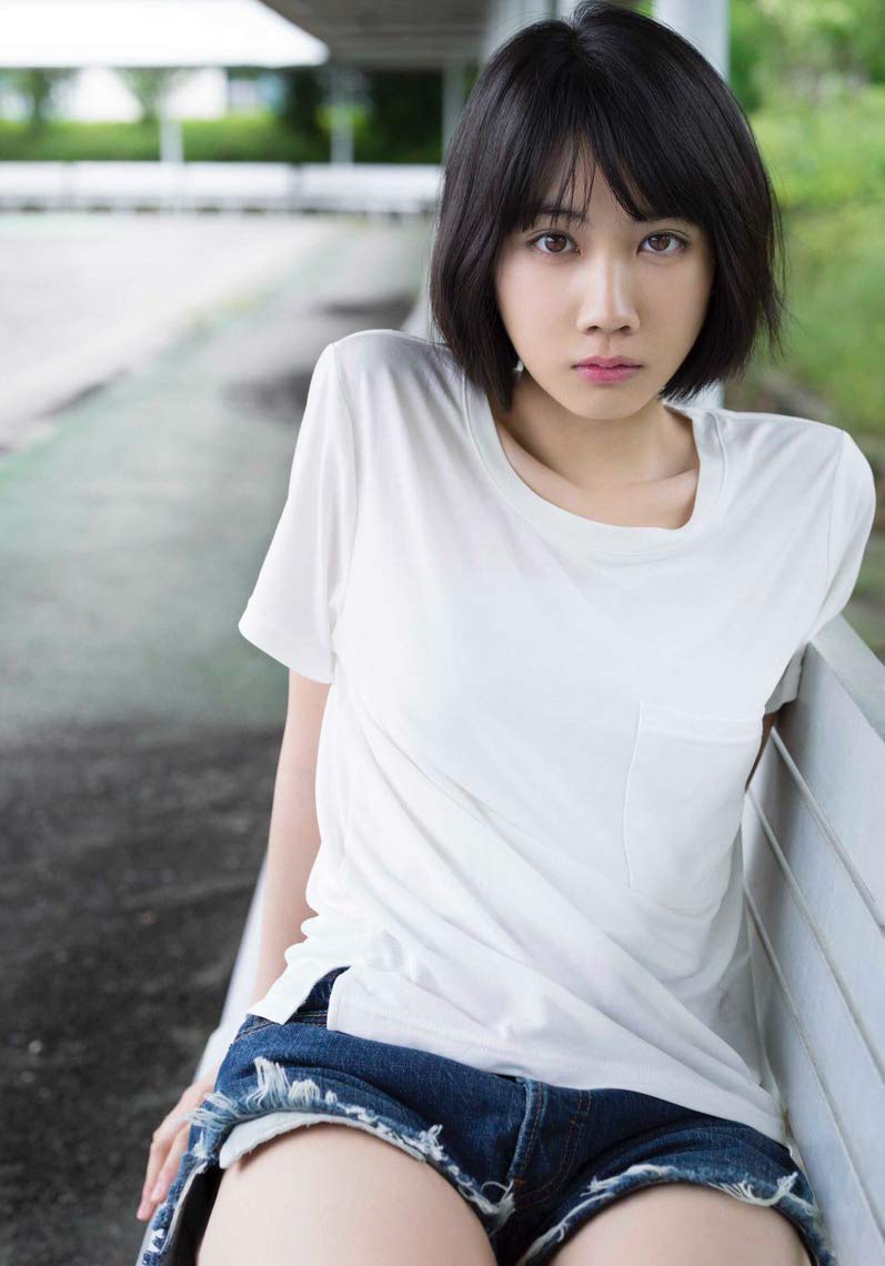 Amazon.co.jp: 松本穂香 写真10枚 Lサイズ 女優 : おもちゃ