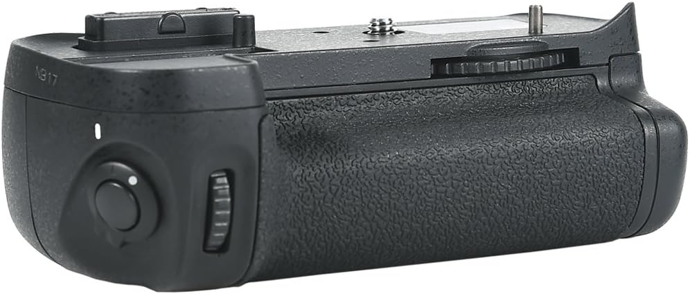 DSTE Replacement for Pro MB-D11 Vertical Battery Grip + 2X EN-EL15 Compatible Nikon D7000 SLR Digital Camera