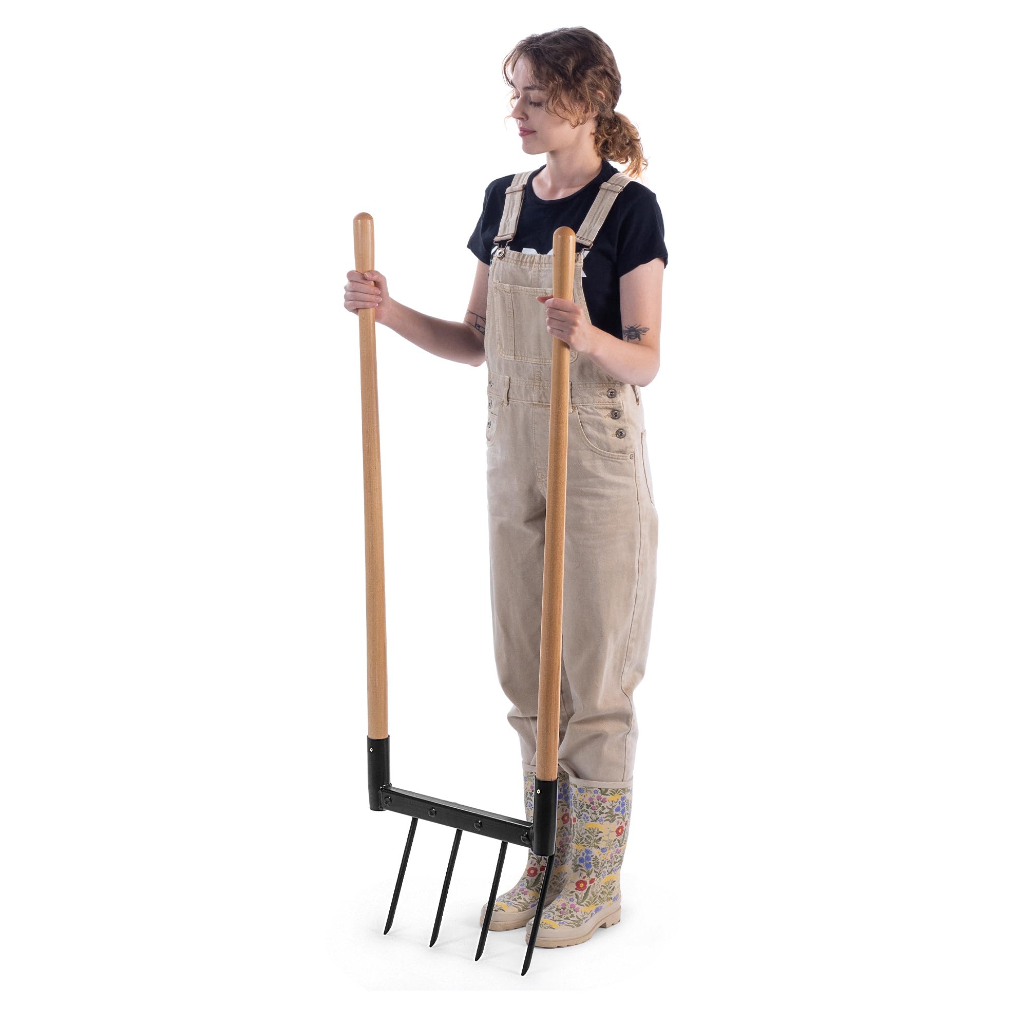 KADAX Fourche de jardin avec 4 dents et longues poignées en bois, fourche à creuser pour ameublir le sol et le jardinage, fourche large pour aérer les sols (49,5 x 134 cm)