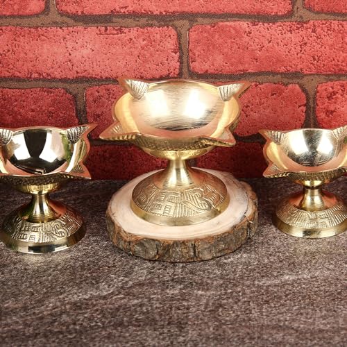 Image of 4 Face Brass Diya for Mandir, Diwali Festival Oil lamp Diya for Daily /Diwali Pooja - Size 6cm (Pack of 1)