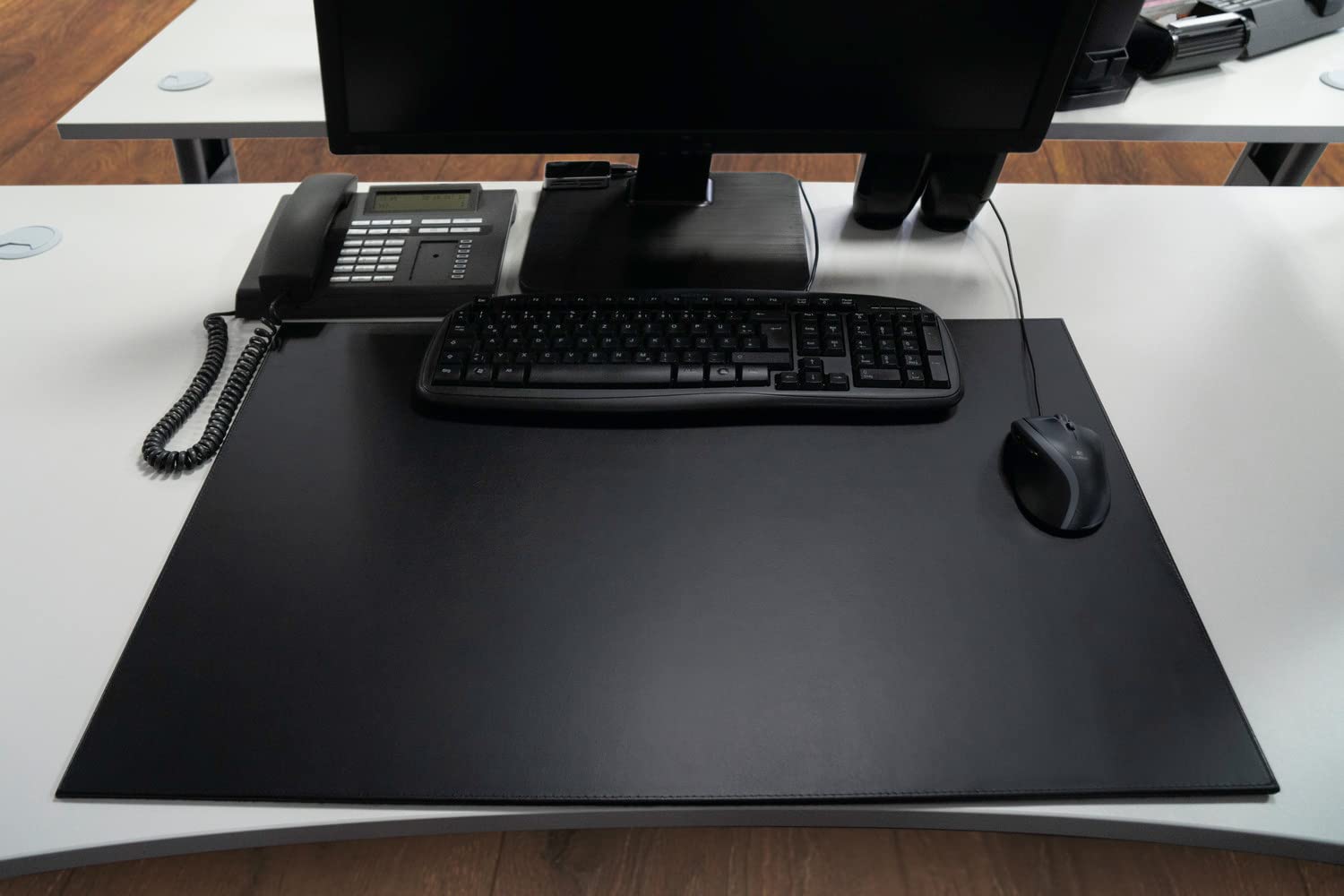 helit H2524095 - Tappetino da scrivania "the flat mat" in pelle nera | 700 x 500 mm, tappetino da scrivania in pelle