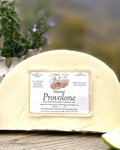 Fortuna's Provolone Piccante - afilado e importado de Italia - Envejecido a la perfección durante más de un año - Textura semifirme - Cuña de 1