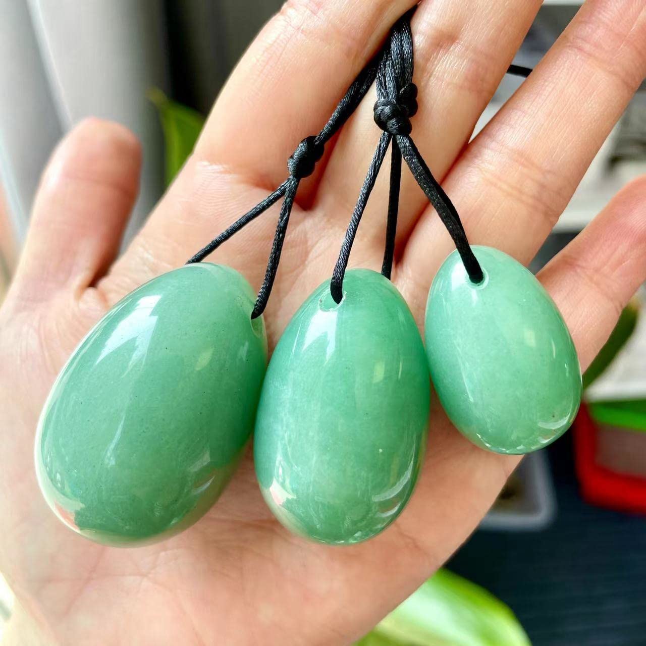 Gemstone Eggs Massage Stone Quartz Yoni Eggs for Women Body Massage Muscle Training Crystal Massage Stones Relax Exercise (Green Aventurine)