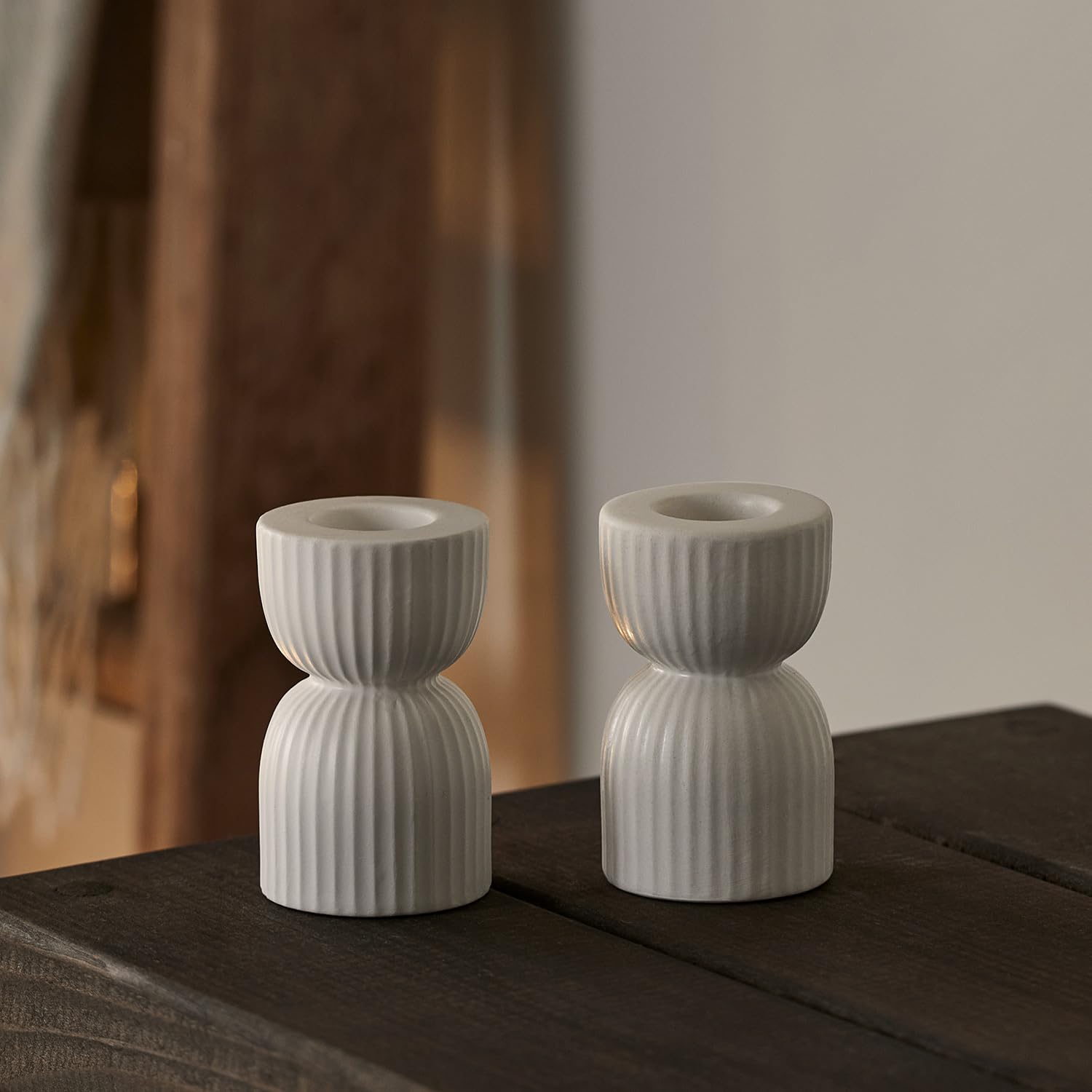 Lights4fun Set of 2 Matte White Ceramic Taper Candle Candlestick Holders Decoration for Home Decor, Wedding, Dining and Parties Indoor Use