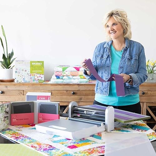 Miniatura 9 de AccuQuilt Listo para usar. Sistema de corte de tela GO! Ultimate para principiantes con cortador de tela, bloque de troqueles para mezclar y