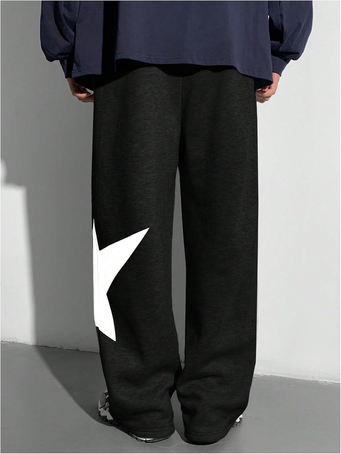 SHENHE Boy's Baggy Sweatpants Wide Leg Star Graphic Drawstring Athletic Workout Pants Trousers - Image 2